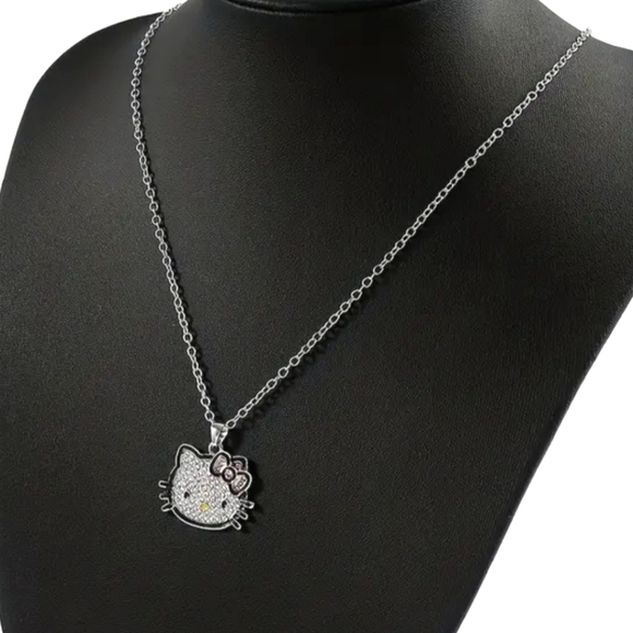 Hello Kitty rhinestone necklace! 🐱🎀 - Picture 2 of 3